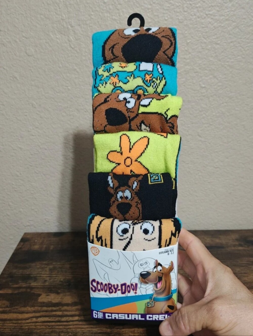 Colorful Scooby-Doo Men's Crew Socks, 6-Pack Fits Shoe Size 8-12 New In Box.